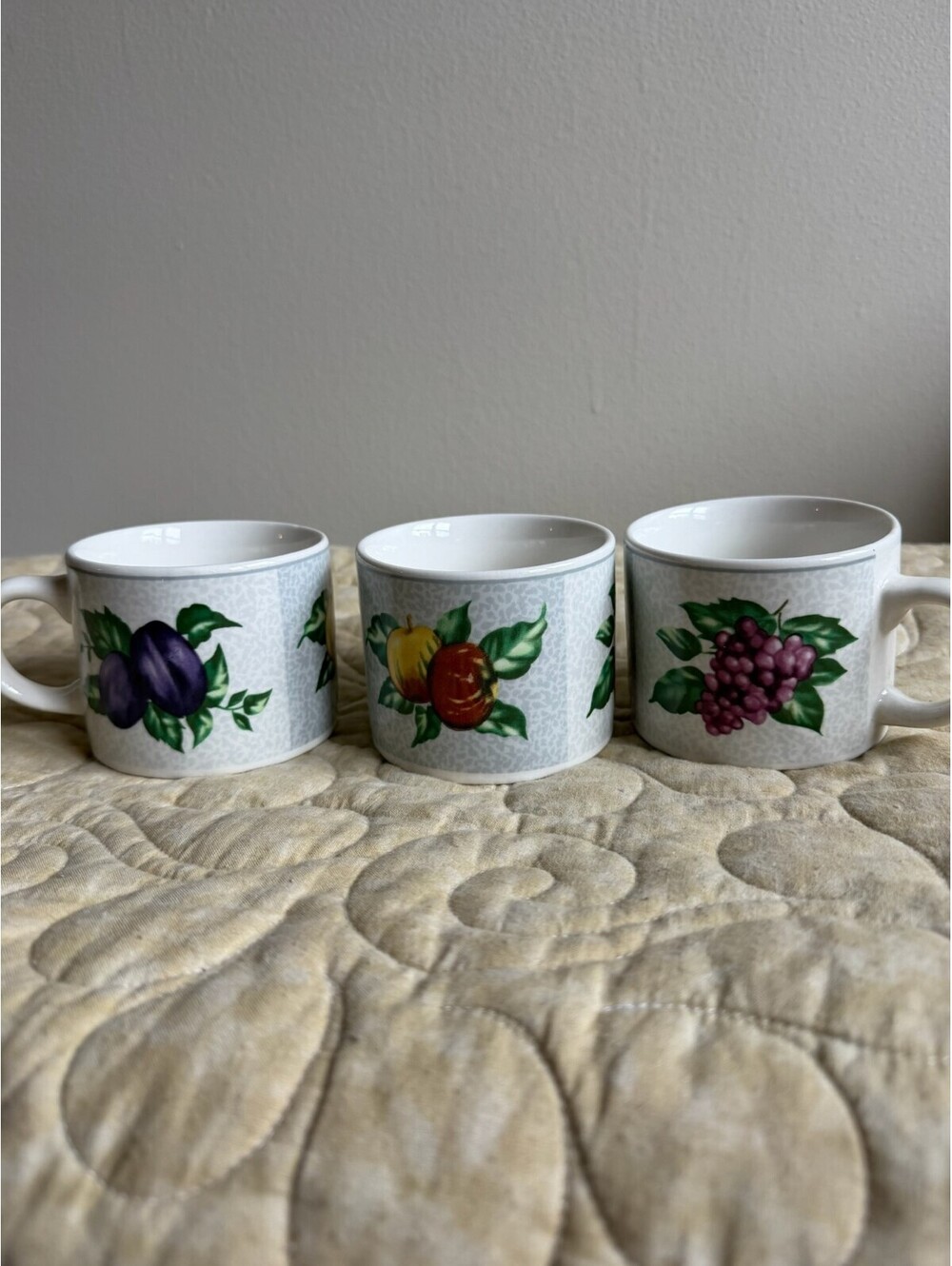 Majesticware by Oneida Vintage Fruit Pattern, Set of 3 Mugs
